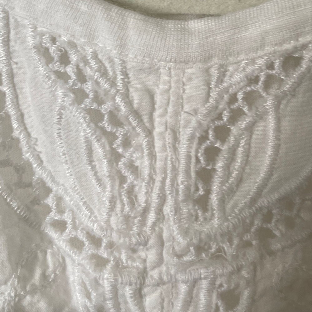 Banana Republic‎ White Cotton Sleeveless Top with Lace Embroidery - Picture 5 of 5